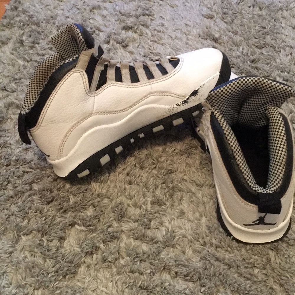 Jordan 10 sneakers